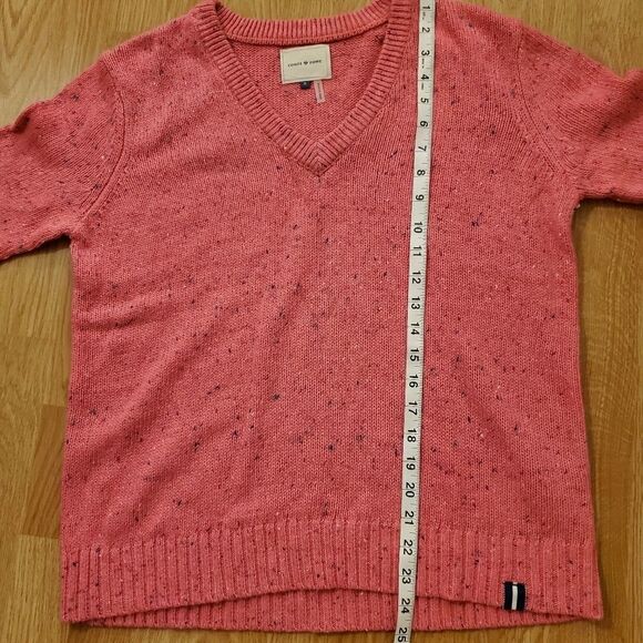 Court & Rowe Nep Flecked V-Neck Sweater - Picture 8 of 11
